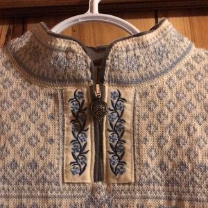 Dale of Norway women’s small 100% wool sweater